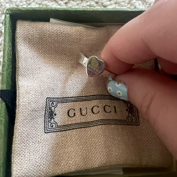 Gucci Heart Ring - Picture 3 of 6